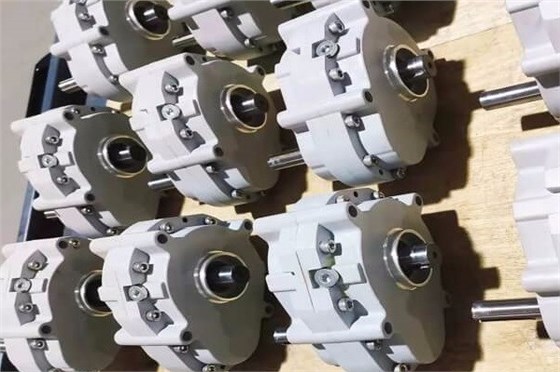 艾思捷制冰機(jī)減速機(jī) 制冰行業(yè)專用減速機(jī).jpg 艾思捷制冰機(jī)減速機(jī) 制冰行業(yè)專用減速機(jī).jpg